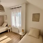 Le Du Pn80 - Maison Avec Terrasse Et Jardin Sur La Veloroute De